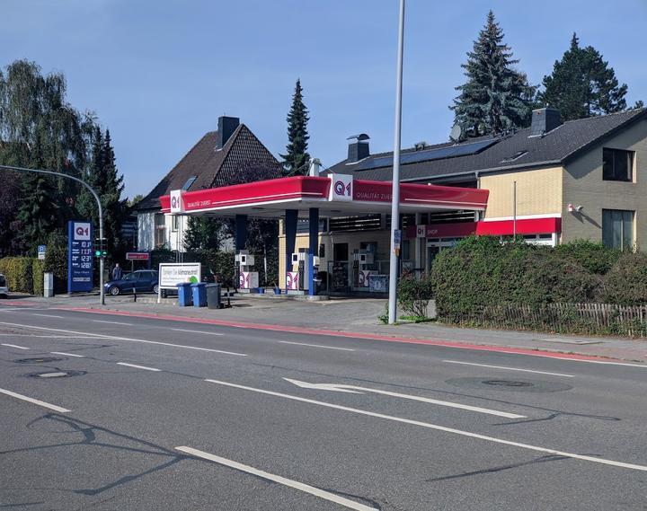 Q1 Tankstelle